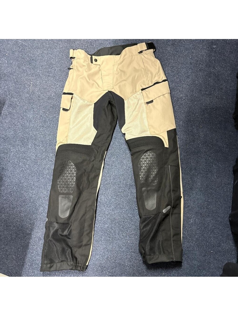 Sedici Motorcycle Riding Pants Mens Size Large Tan Black Mesh Armored Adventure